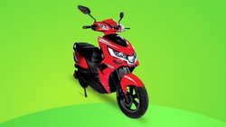 EV Buying Guide: हाइटेक फीचर्स के साथ 90 km की रेंज का दावा, जानें Komaki XGT X4 की कंप्लीट डिटेल