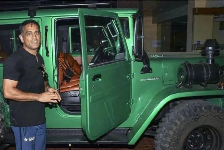MS Dhoni Nissan Jonga