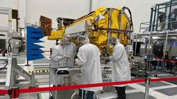 NISAR Satellite: जोशीमठ जैसी आपदाओं की अब पहले ही मिल जाएगी जानकारी, नासा ने ISRO को सौंपी ये खास सैटेलाइट