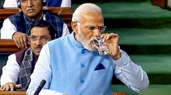 शाहरुख खान की ‘पठान’ से एंकर सुधीर चौधरी ने की पीएम नरेंद्र मोदी की तुलना, ट्वीट हुआ वायरल