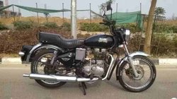 Royal Enfield Bullet 350 इस डील के जरिए 50 हजार में मिल रही है यहां, शोरूम में जाने पर खर्च होंगे डेढ़ लाख