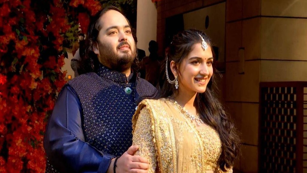 Anant Ambani Weight, Nita Ambani