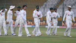 Pakistan Cricket Board | Namaz | Sikander Bakht | Pakistan cricket Team |
