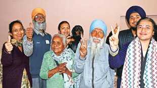 Carpenter’s daughter | Women's Premier League | WPL auction | Rs 50 lakhs | Jansatta news | Amanjot Kaur |
