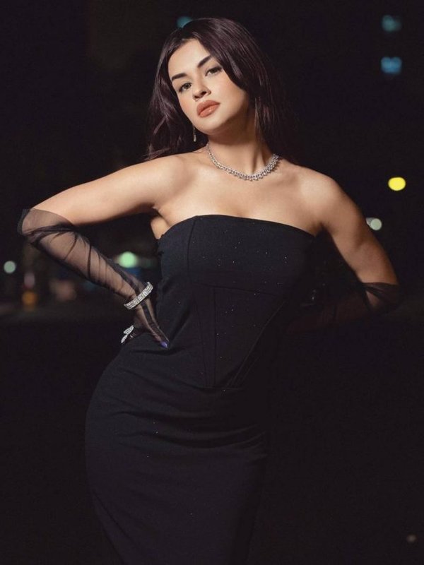 AVNEET KAUR IN BLACK OFF SHOULDER DRESS