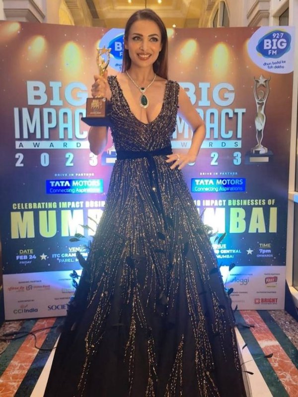 BIG IMAPCT AWARDS - STAR LOOK