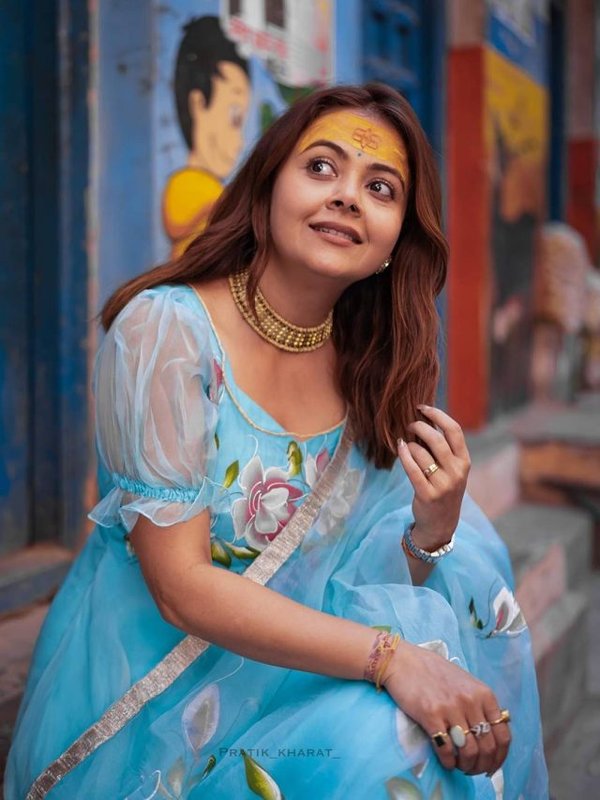 DEVOLEENA BHATTACHARJEE IN VARANASI
