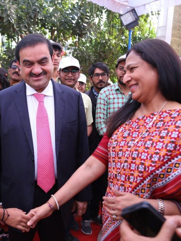 cropped-Gautam-Adani-Wife-1.jpg
