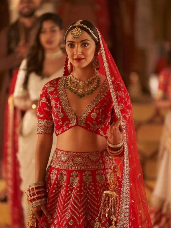 PUNJABI WEDDING - IMPORTANCE OF CHOODA AND KALIRE