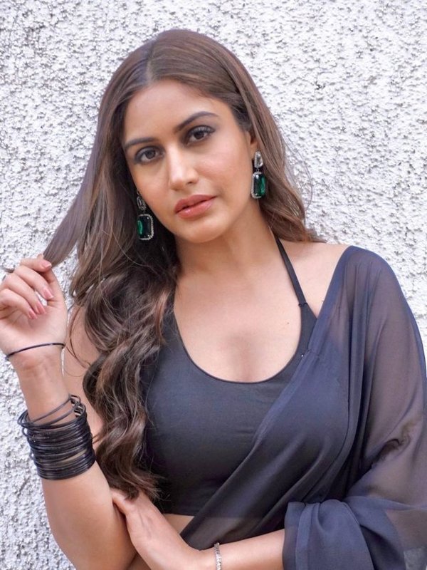 Surbhi Chandna