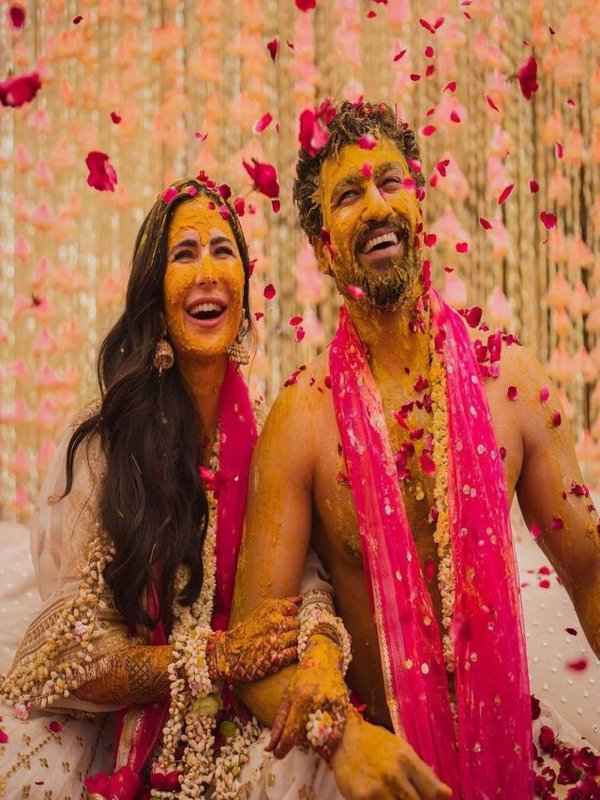 WEDDING HALDI LOOKS OF BOLLYWOOD STARS