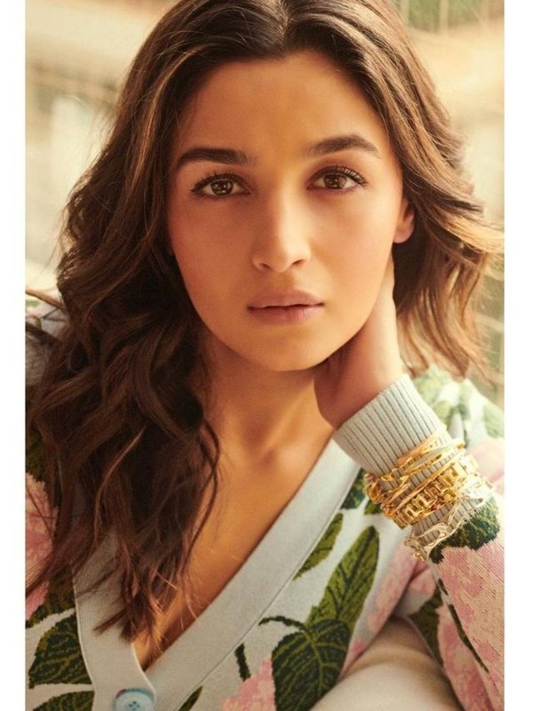 alia bhatt in floral dress