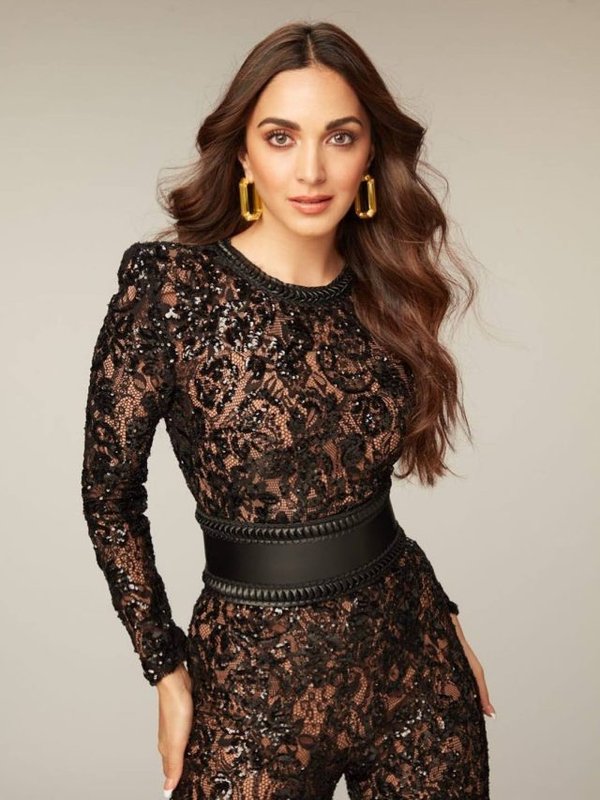 kiara advani glowing skin