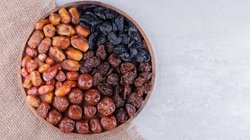 Diabetes diet: क्या खजूर घटाते हैं ब्लड शुगर? जानिये कितना और कौन सी वैरायटी के Dates डायबिटीज में हैं बेस्ट