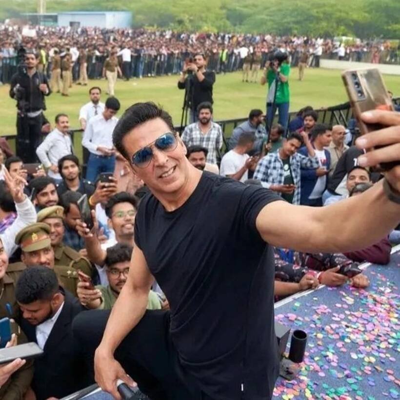 Akshay Kapoor durng his movie selfie Promotion
