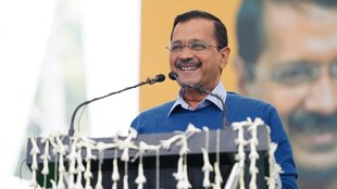 Arvind Kejriwal| Arvind Kejriwal vs Modi| Arvind Kejriwal Narendra Modi|