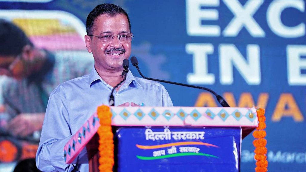 Arvind Kejriwal Rahul Gandhi| Delhi CM News| Delhi CM Support Rahul Gandhi|