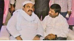 सपा नेता ने शेयर की अतीक अहमद और नंदी की तस्वीर, पूछा- अपने मंत्री के घर कब बुलडोजर चलाएंगे यूपी सीएम?
