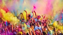 ‘रंग खेलना इस्लाम की पहचान के लिए खतरा..’, इस तर्क के साथ पाकिस्तानी स्कूल-कॉलेजों के लिए बैन हुई होली, लोग दे रहे ऐसी प्रतिक्रियाएं