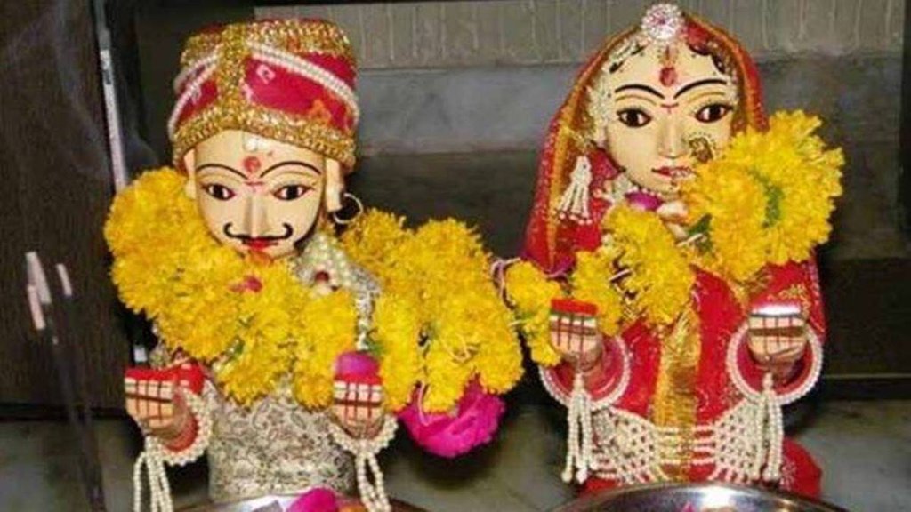 Gangaur ritual | worshiping Parvati and Shiva |