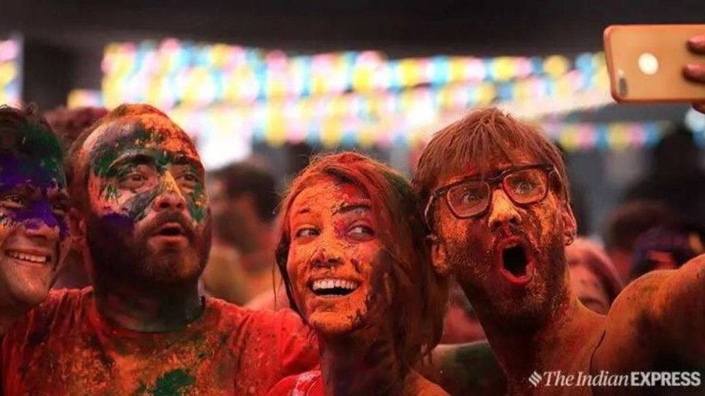 Holi 2023 | Holi Safe Smartphones | Waterproof Smartphones