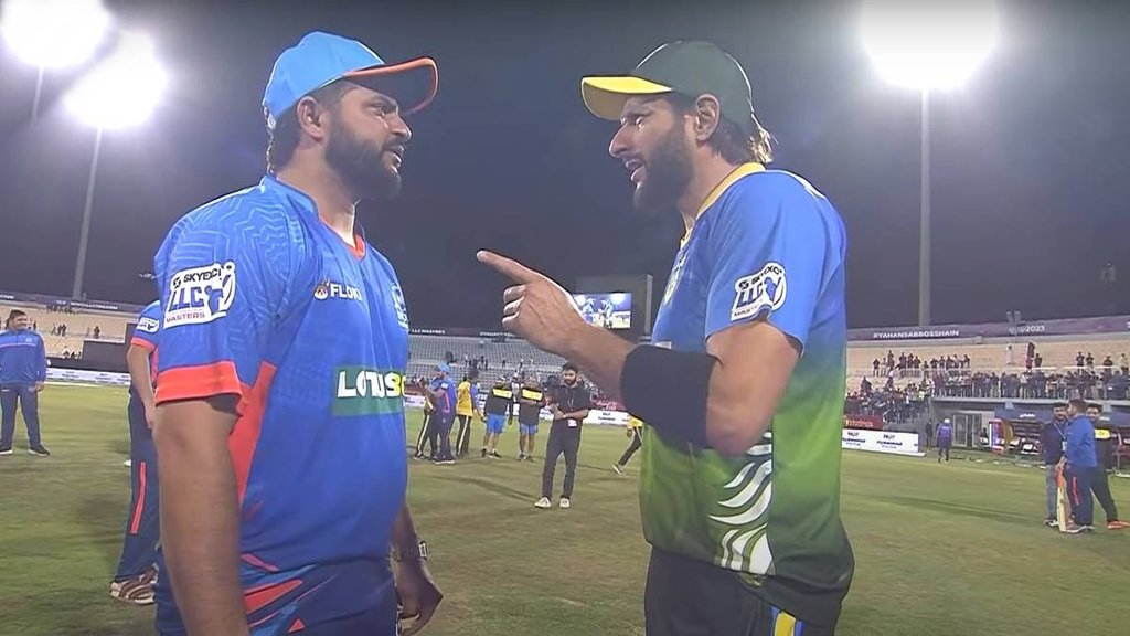 IND vs PAK | Indian Fan | Tiranga Flag | Shahid Afridi | Watch Video | Viral Video |