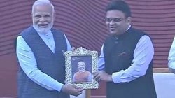 नरेंद्र मोदी को अमित शाह के बेटे ने उनकी ही तस्वीर की भेंट, कांग्रेस ने ऐसे ली मौज