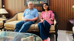 SC के पूर्व जस्टिस मार्कंडेय काटजू ने नेहा सिंह राठौर की रिक्वेस्ट पर सुनाया गाना, कही यह बात