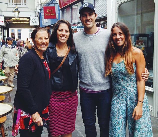 Pat Cummins with his mother and sisters in Cardiff in 2015
