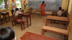 Teacher Vacancy: इस राज्य के स्कूलों में शिक्षकों के 32 हजार पद खाली, शिक्षा मंत्री ने दी जानकारी