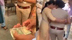 रिश्वत लेते रंगे हाथ पकड़ी गई महिला सब इंस्पेक्टर, जेब से निकले पैसे तो फूट-फूटकर रोने लगीं; वायरल हो रहा वीडियो