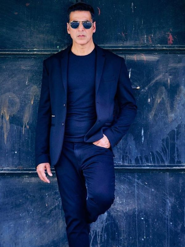 AKSHAY KUMAR AND THESE 7 CELEBS DO NOT TOUCH ALCOHOL