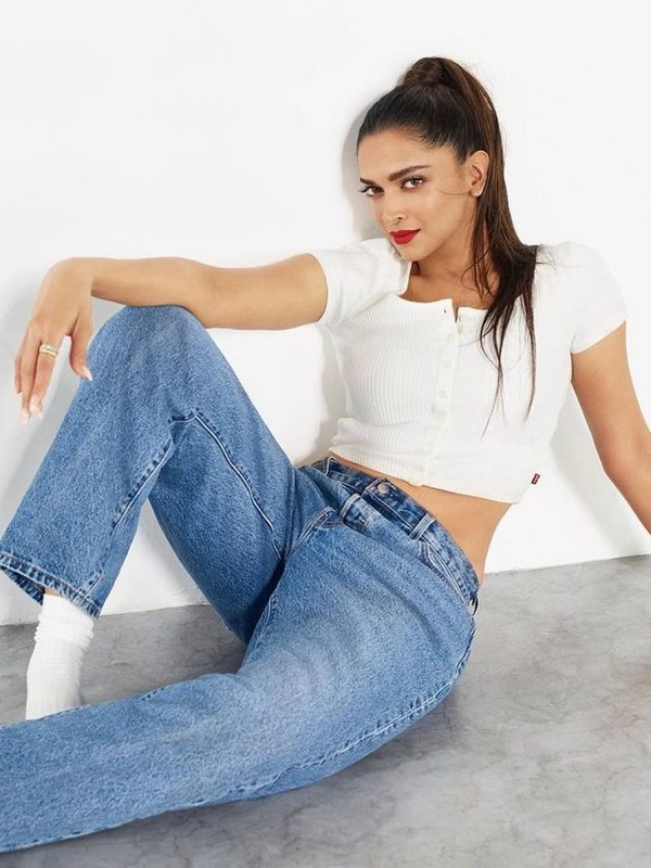 DEEPIKA PADUKONE IN WHITE BLUE DENIM LOOK