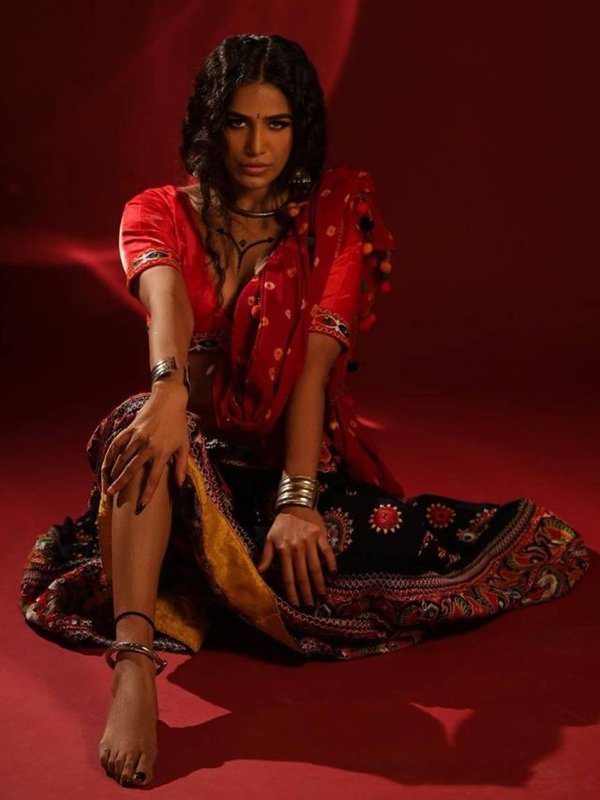 cropped-POONAM-PANDEY-IN-GHAGRA-CHOLI-1.jpeg