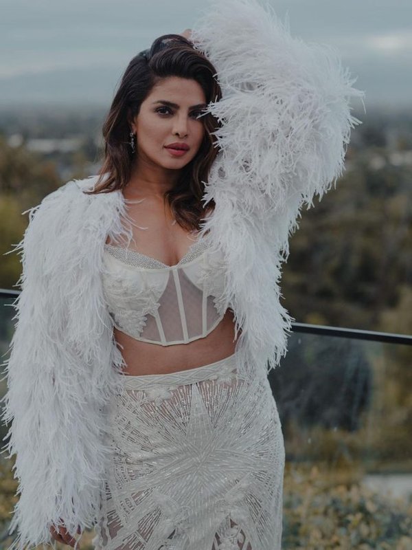 cropped-Priyanka-Chopra-5-1.jpg