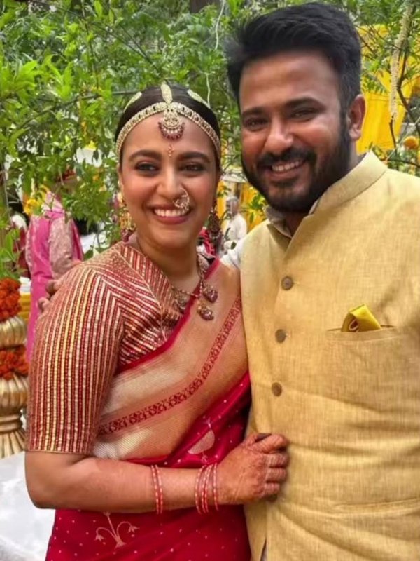 SWARA BHASKER WEDDING - SANGEET MEHENDI