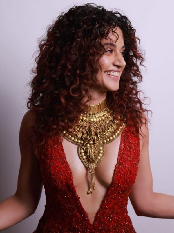 Taapsee Pannu Trolled 1