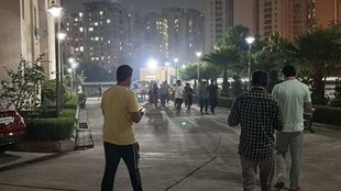 earthquake Noida| earthquake Delhi| earthquake Jansatta|
