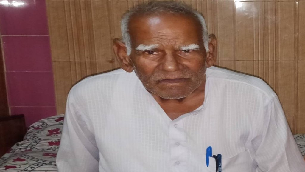 मधुबनी के शिक्षाविद् एवं सामाजिक कार्यकर्ता जीबछ झा। 