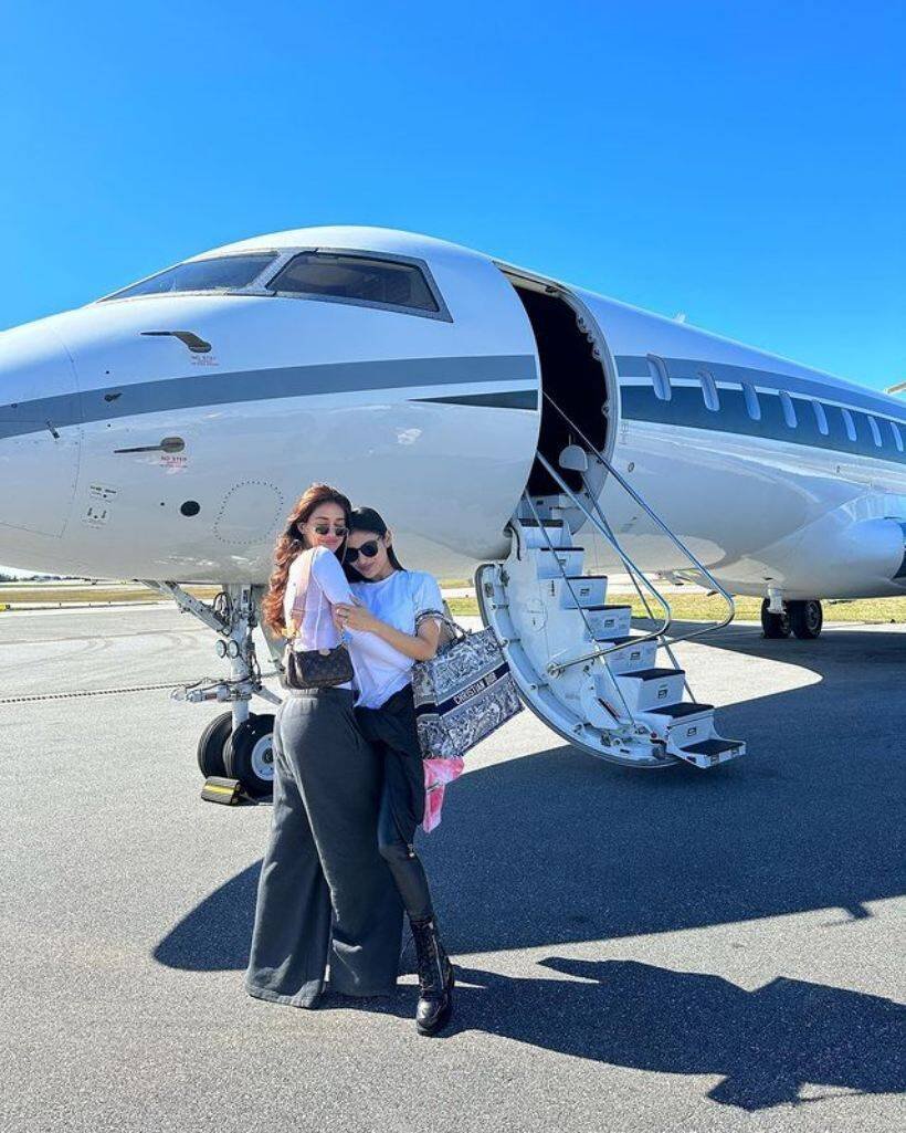 mouni roy and disha patani