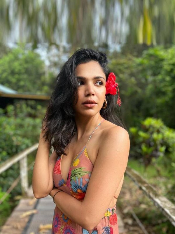 श्रिया पिलगांवकर (5)