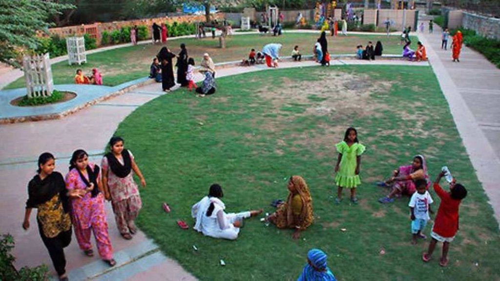 MCD to renovate big parks, AAP MCD, MCD official