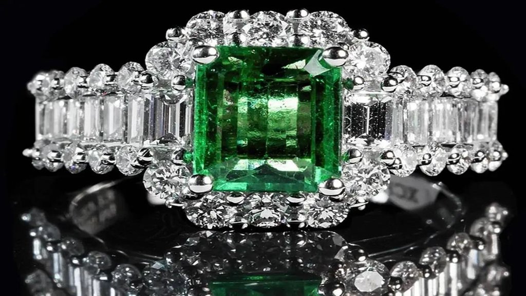 panna stone. emerald stone