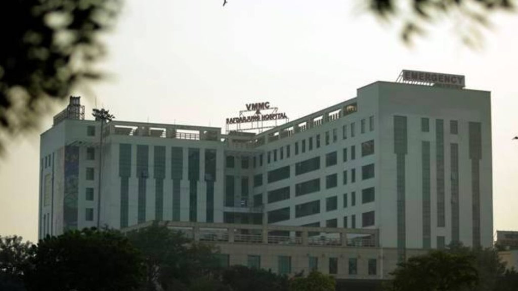 safdarjung hospital| CBI| cbi raid