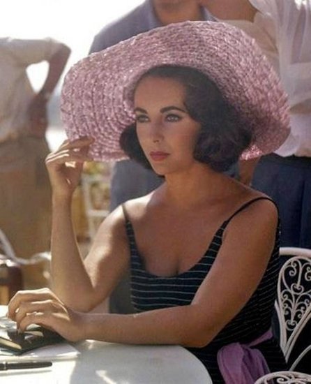 Elizabeth Taylor Net Worth