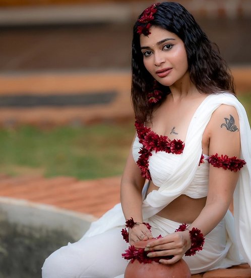 Dharsha Gupta photoshoot