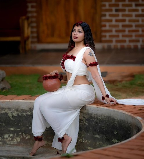 Dharsha Gupta as Shakuntala