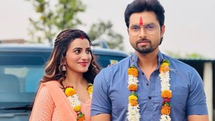 Akshara Singh Marriage Photo Viral