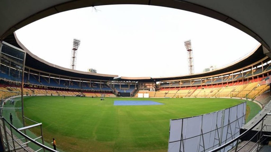 DC vs RCB Pitch Report | Bangalore Weather | DC vs RCB Weather