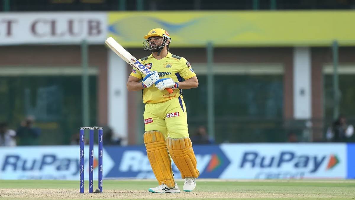 IPL 2023: डेवोन कॉनवे ने तोड़ा बाबर आजम का रिकॉर्ड, एमएस धोनी ने छक्के से फिनिश की पारी, सिराज से छीन गया पर्पल कैप